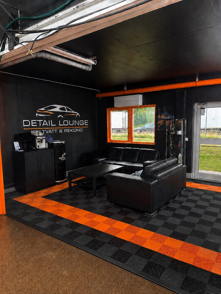 Detail Lounge